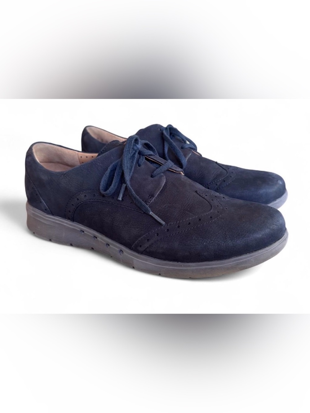 Clarks Oxford Shoes Women 10 Navy Nubuck Wingtip Brogue Comfort Work